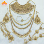 Buy gold jewelry and more at Oro Express Mesa